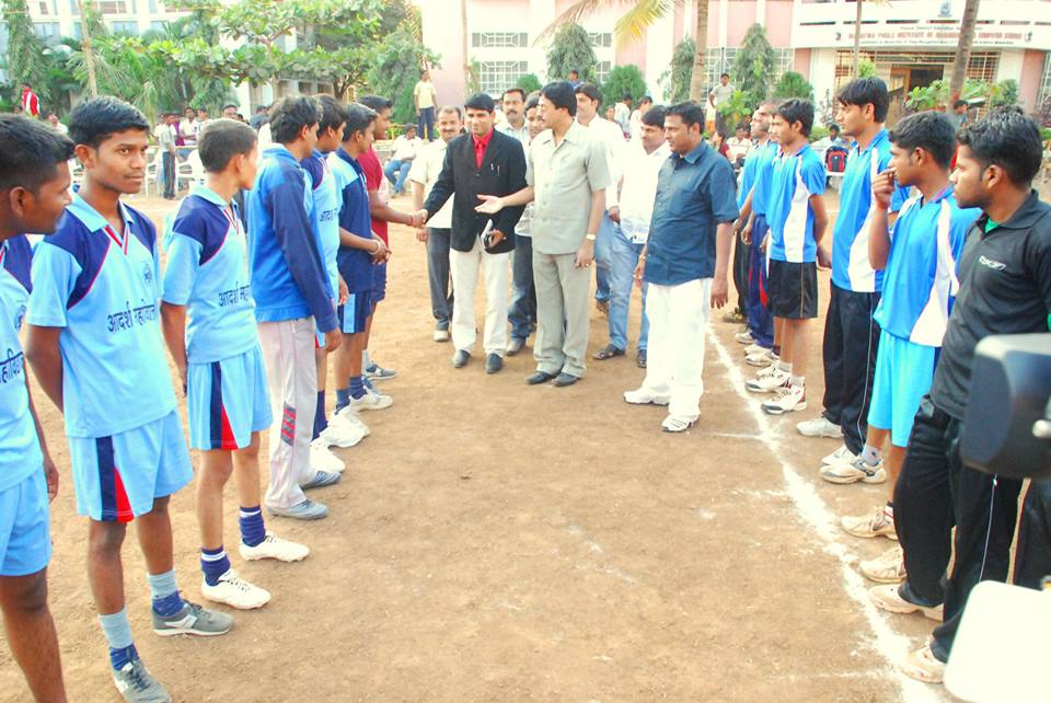 Introduction with players of Handball handball is Game of Olympic